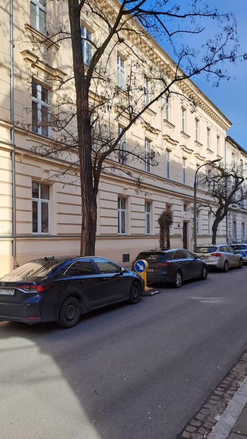 Ground Floor Family Apartment Krakow Bagian luar foto