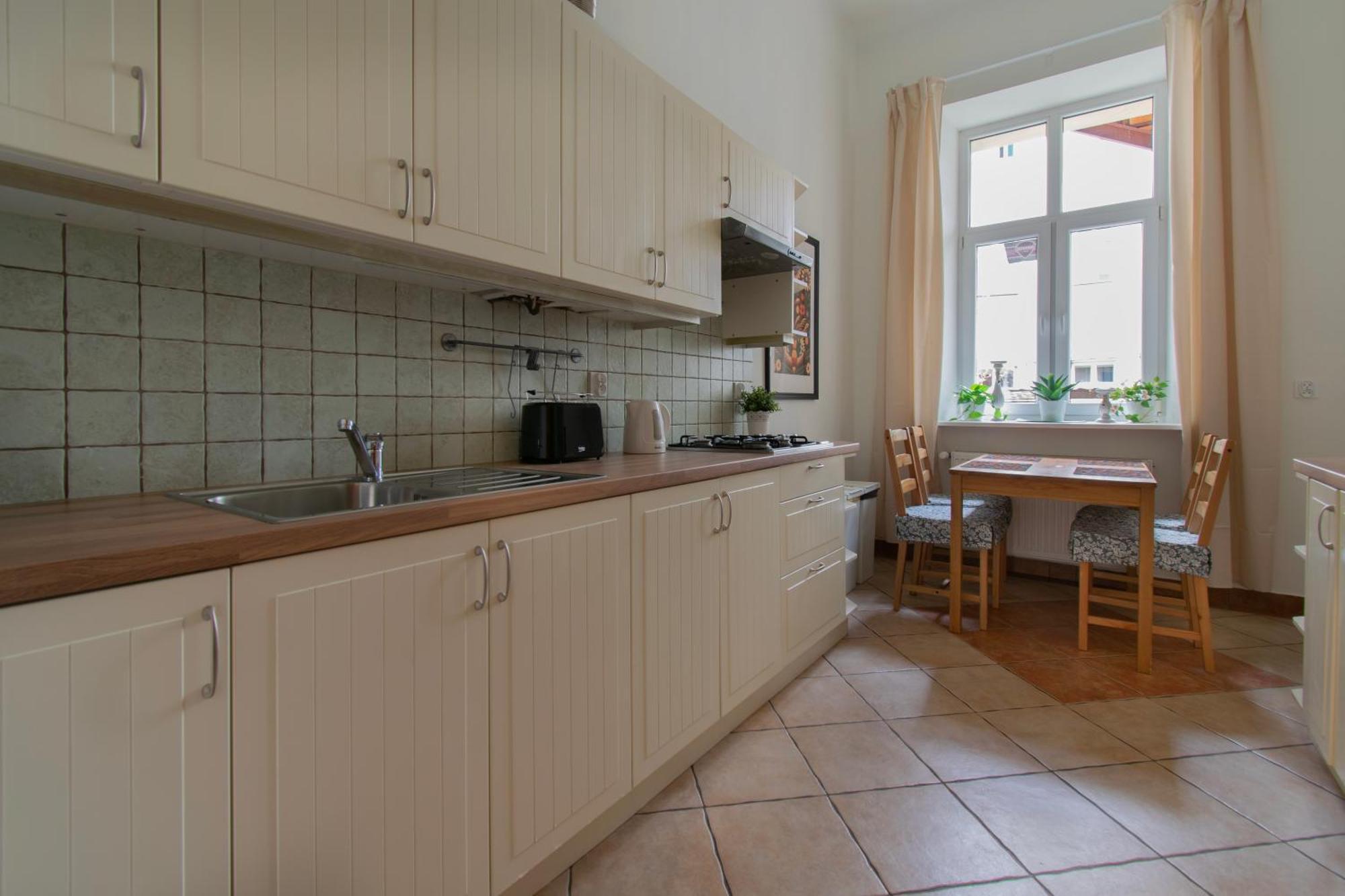 Ground Floor Family Apartment Krakow Bagian luar foto